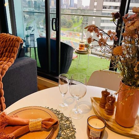 Cozy 1 Bed Apt & Spa,Free Parking ,Phenomena Views Мельбурн Екстер'єр фото