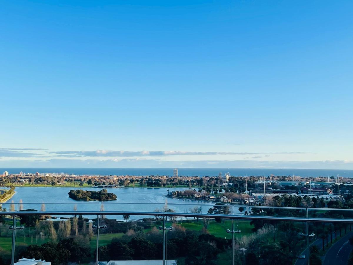 Cozy 1 Bed Apt & Spa,Free Parking ,Phenomena Views Мельбурн Екстер'єр фото