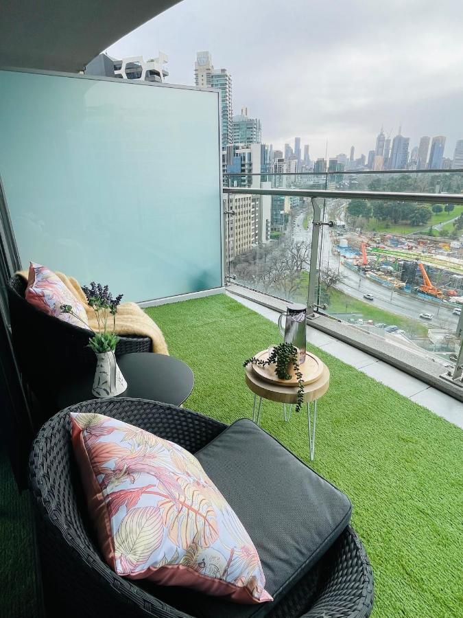 Cozy 1 Bed Apt & Spa,Free Parking ,Phenomena Views Мельбурн Екстер'єр фото